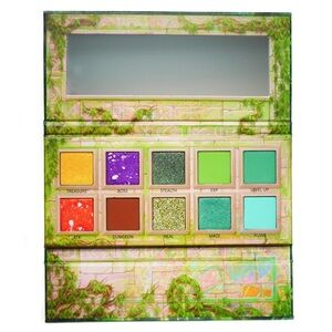 Game Beauty Adventure Eyeshadow Palette